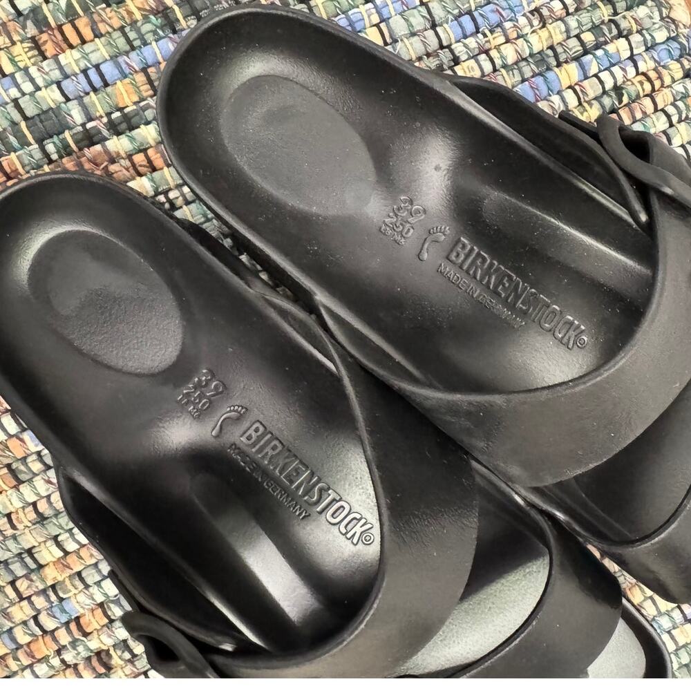 NEW Birkenstock EVA Arizona Essentials Sandal in Black Size 8/8.5 (39 EU) - Picture 3 of 4